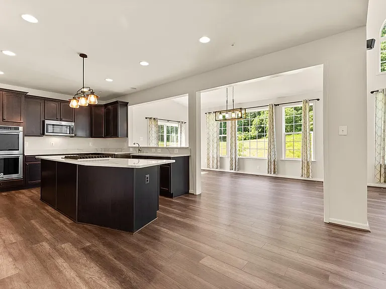 9309 Blanchard Dr — Photo 4