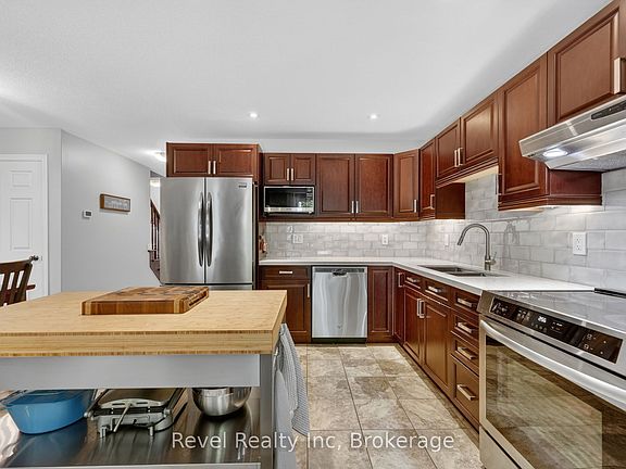 5th image of 1038 Cook Dr