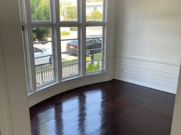 3rd image of 204 Lasky Dr #10421289