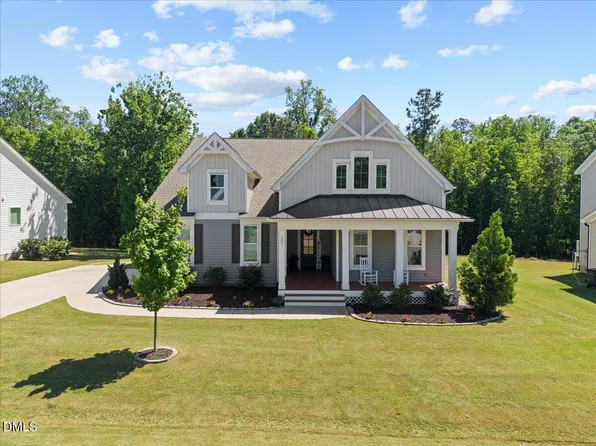 307 Amber Oak Dr, Selma, NC 27576