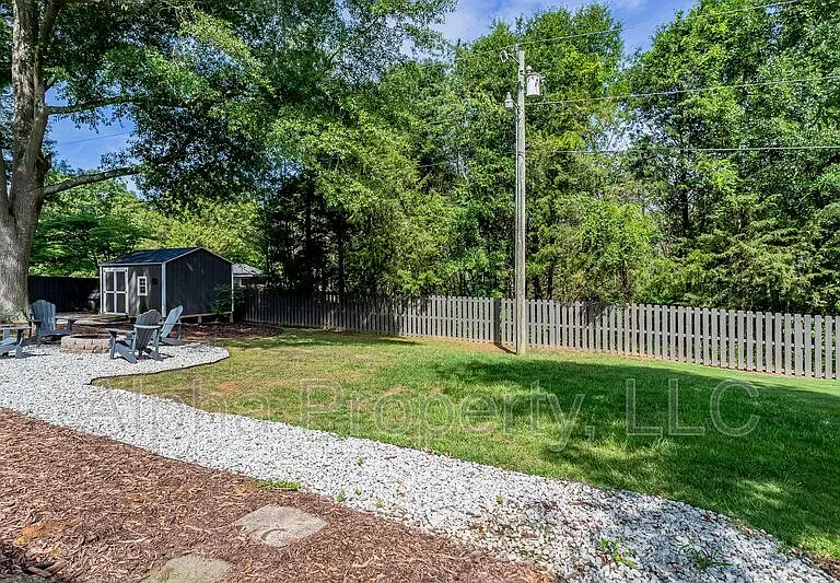 804 N Weston St — Photo 44