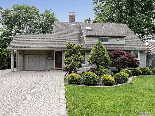 1st image of 25 Forest Ln
