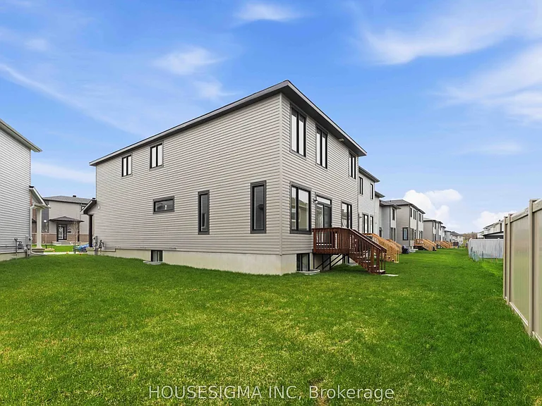 126 Lumen Pl — Photo 32