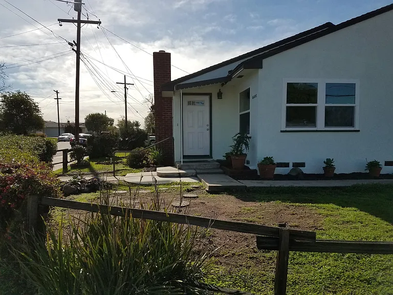 6486 Winona Ave — Photo 6