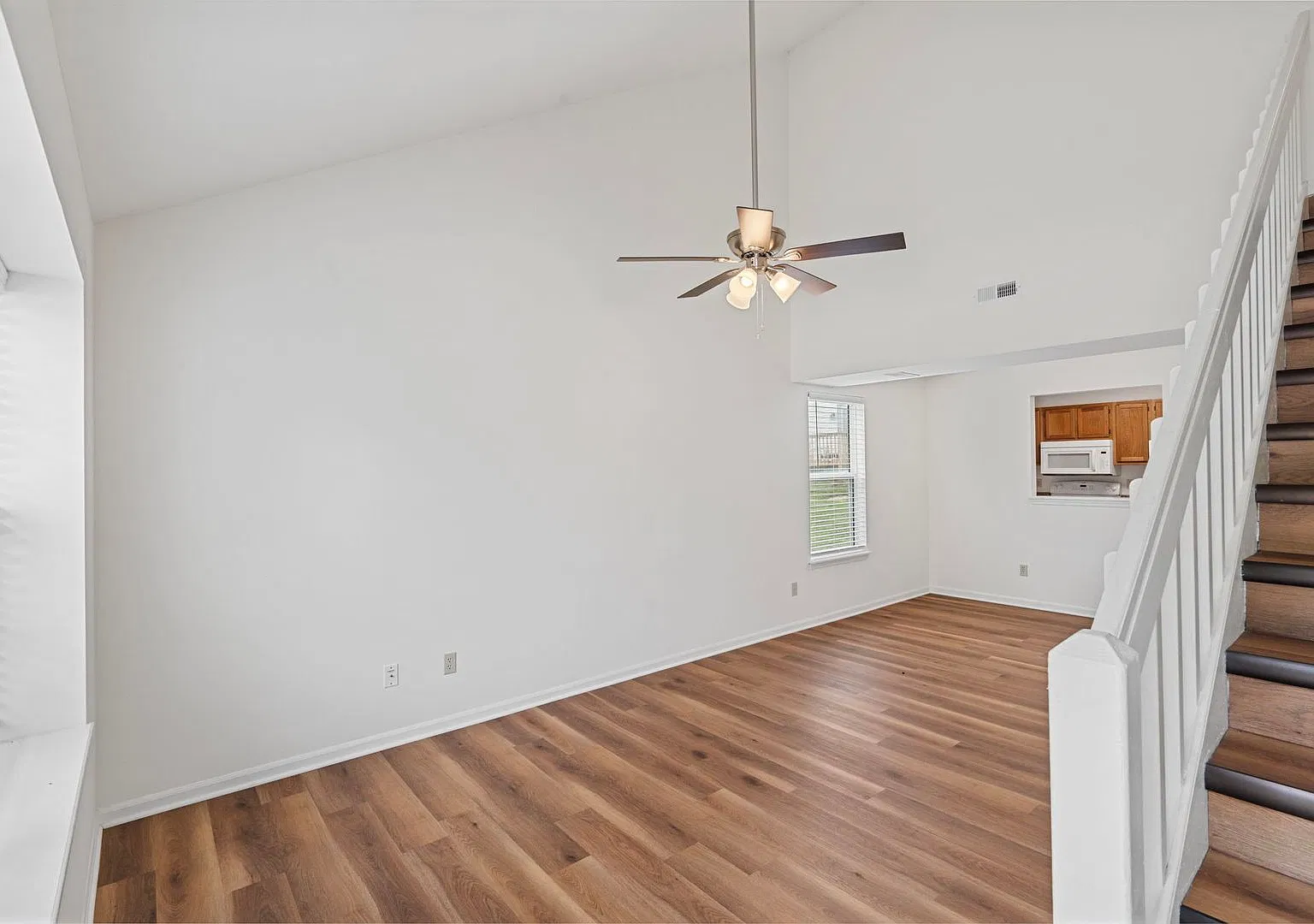 3527-3529 Prescott Dr. — Photo 4