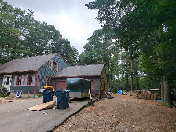 2nd image of 358 W Pond St