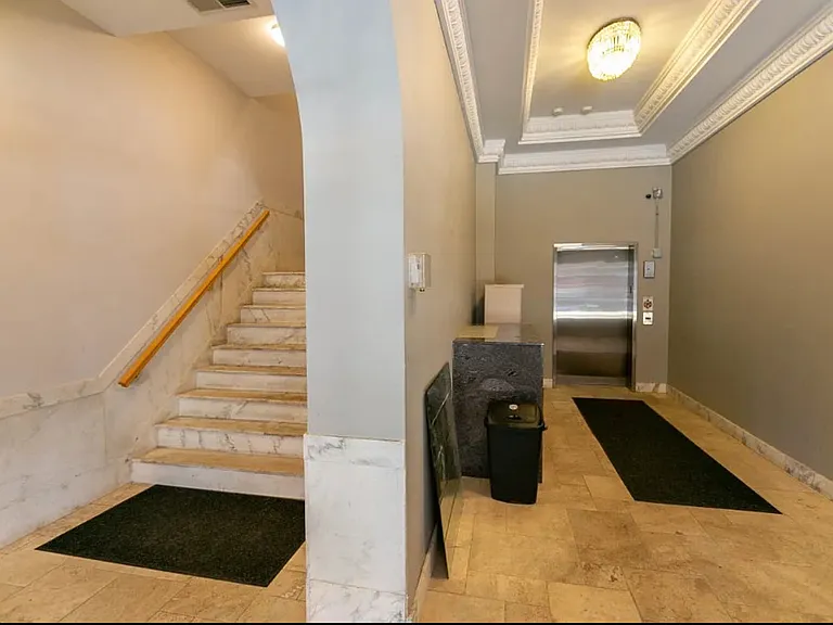 1107 W Lawrence Ave #207 — Photo 15
