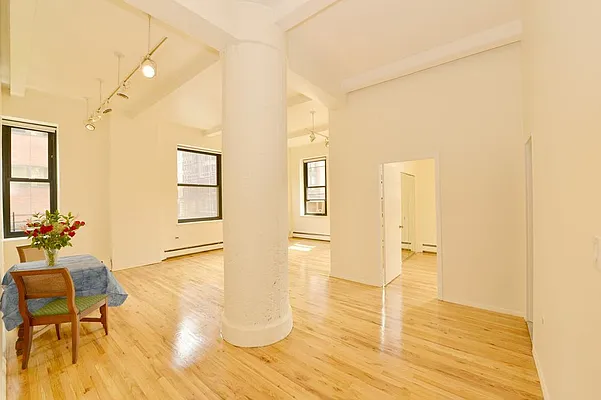 Sold by KG & Company | media 38