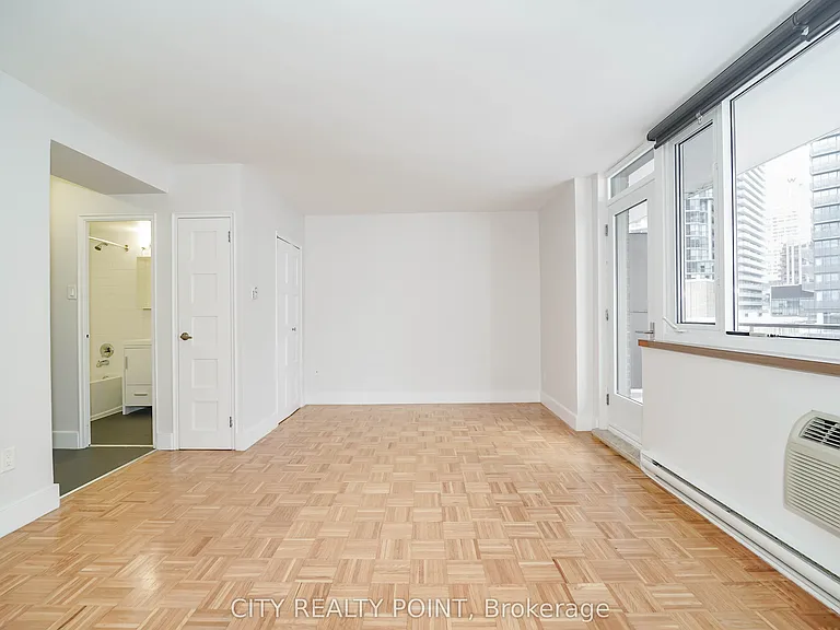 55 Isabella St #1204 — Photo 8