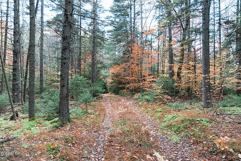 5th image of L4.123 Off Eminence Road