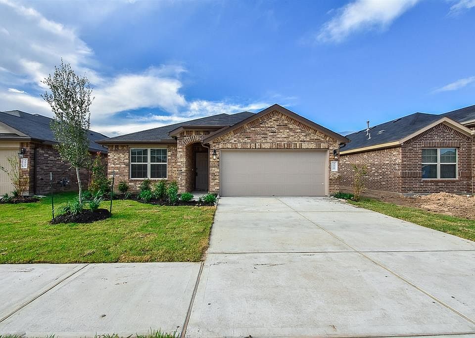 1st image of 2119 Bravos Manor Ln