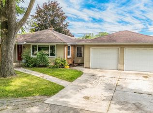585 E Johnson St, Fond Du Lac, WI 54935