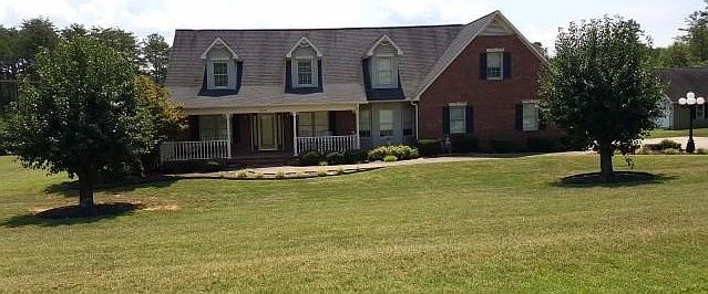 1st image of 224 Sandy Oak Dr