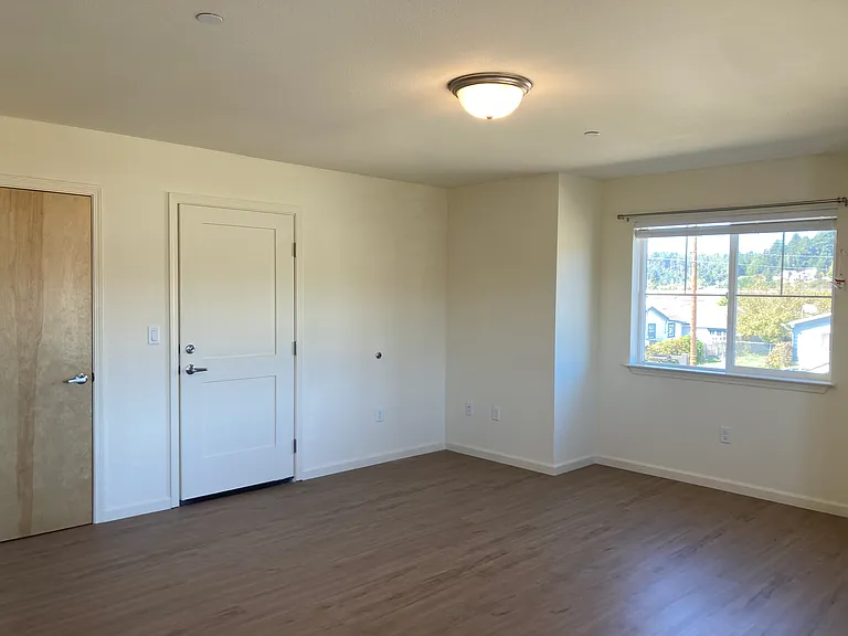 2042 Smith Ln #D — Photo 14