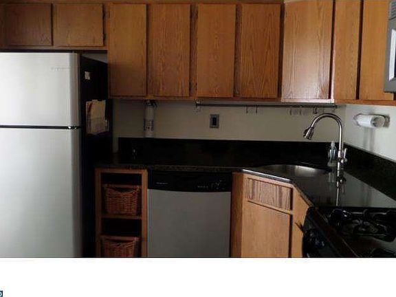 4th image of 28 Scherer Ct