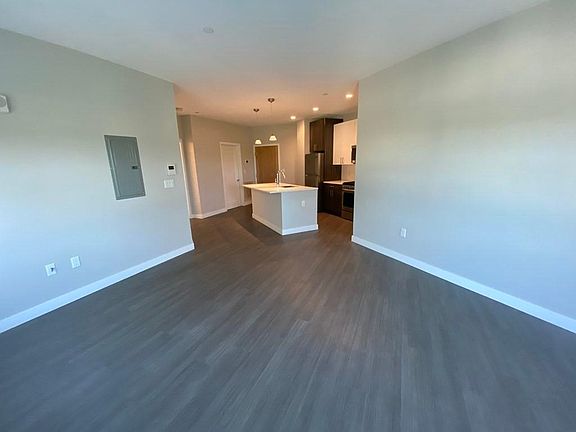 3rd image of 123 Bridge St #410