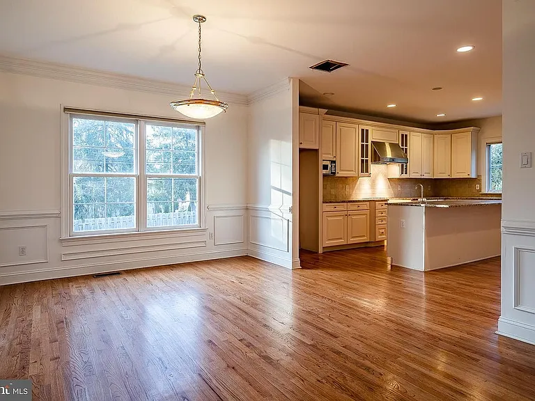 2075 Matsons Cir — Photo 4
