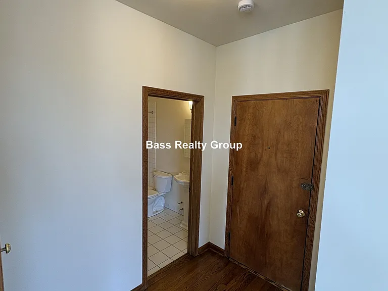 4806 N Kedzie Ave #103 — Photo 7