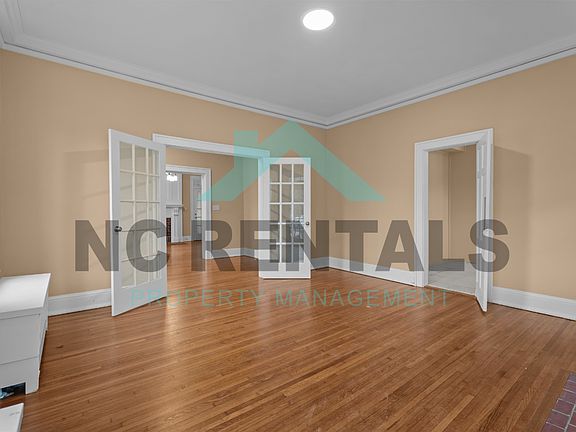 4th image of 521 Park Pl