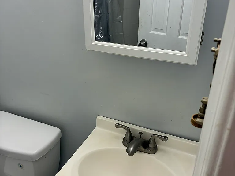 Knoll Dr — Photo 5