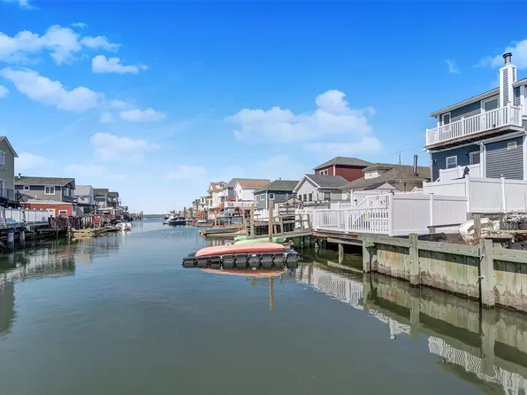 14 W 10th Road, Broad Channel, NY 11693