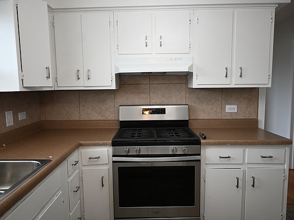 4th image of 837 E Lilly Ln APT 3