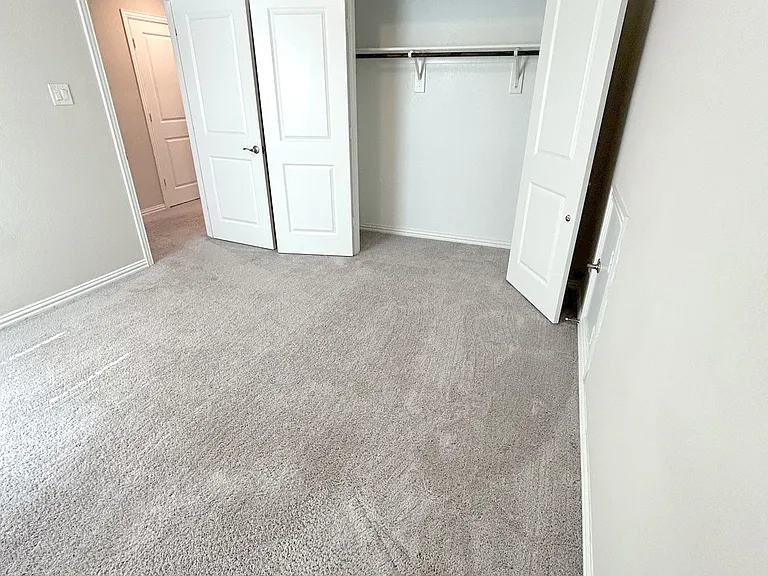 212 Stonebrook Trl — Photo 39