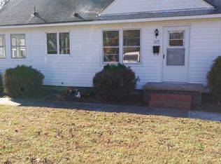 309 Lucas Creek Rd, Newport News, VA 23602