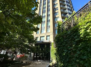 235 Kent St #714, Ottawa, ON K2P1Z9