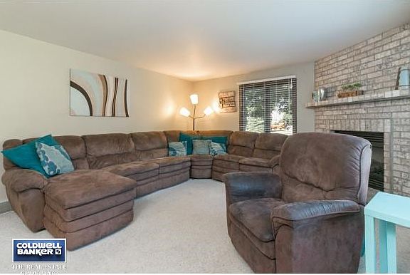 5th image of 850 Woodside Dr