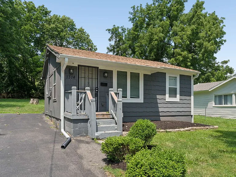 1314 S Emery St — Photo 3