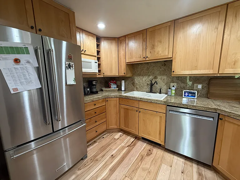 1250 Mesa Dr — Photo 9