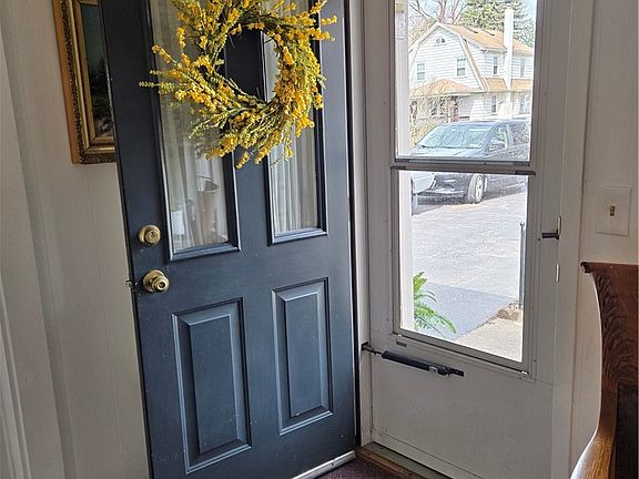 4th image of 145 Pontiac Dr