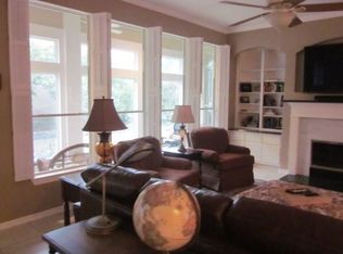 23 Robindale Cir, Conroe, TX 77384