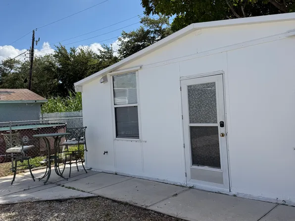 16061 Siesta Dr #2, Fort Myers, FL 33908