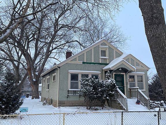 3rd image of 3943 Girard Ave N