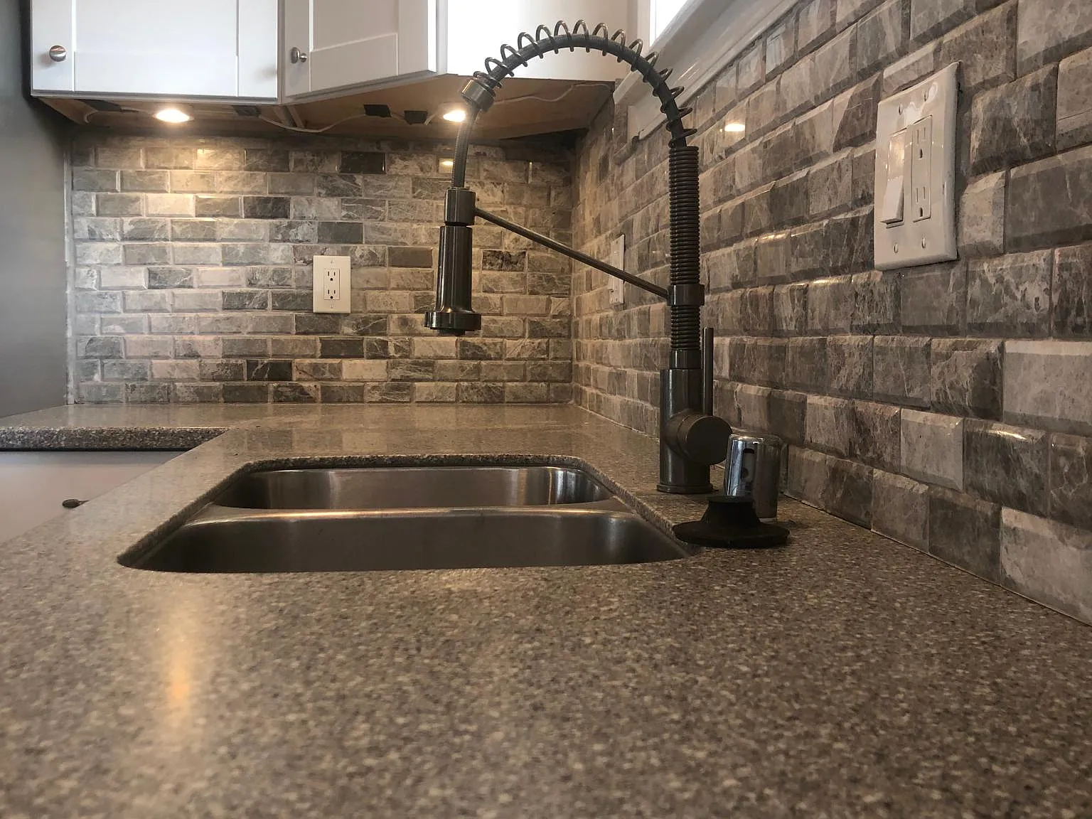 1 bed, 600 sqft, $2,950 — Photo 3