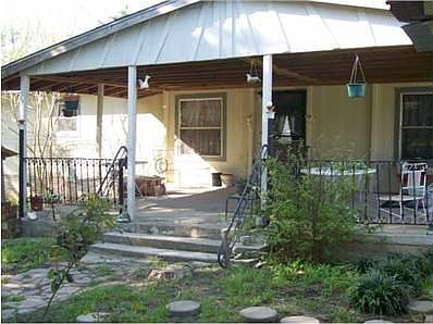 1st image of 121 Wood Hollow Dr