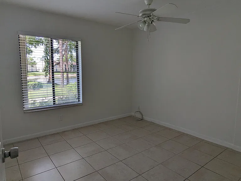 711 Sunny Pine Way #B1 — Photo 15