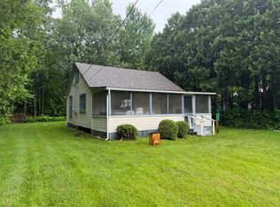 563 Four H Rd, Derby, VT 05829