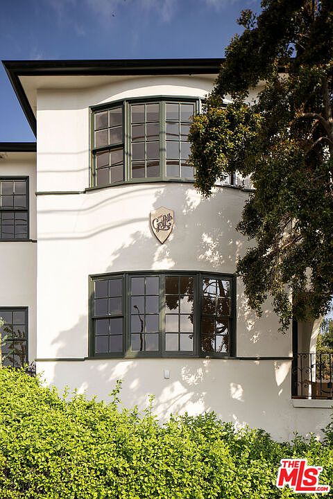1st image of 3100 Griffith Park Blvd