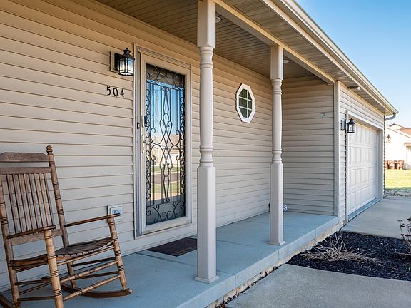 5th image of 504 Newcastle Dr