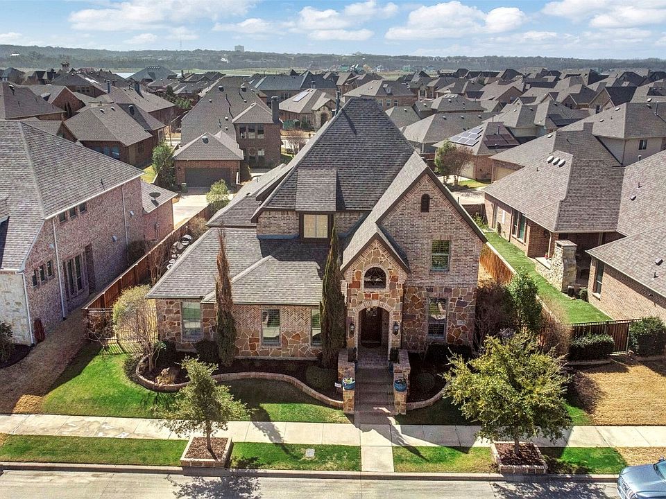 1st image of 1112 Blue Lake Blvd