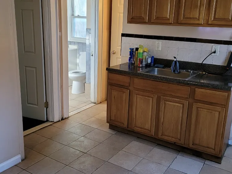 24 Valley St — Photo 21