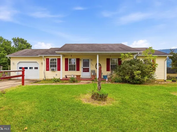 225 Duke Cir, Strasburg, VA 22657