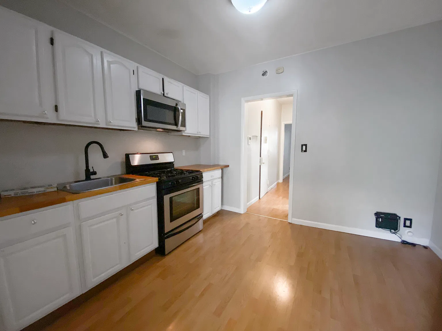 606 Kosciuszko Street — Photo 1