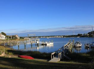 30 Onset Ave, Buzzards Bay, MA 02532