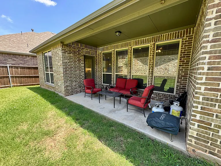809 Uplands Dr — Photo 48