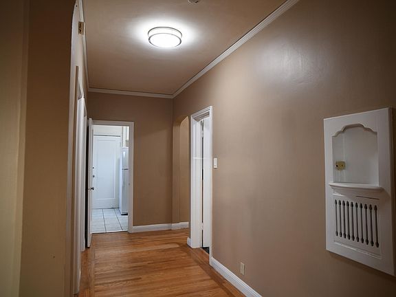 2nd image of 1600 Clement St APT 205
