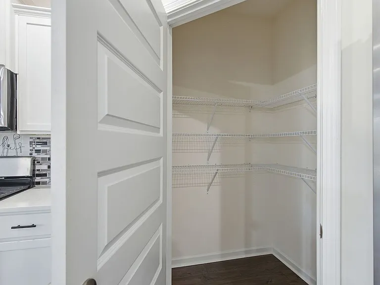 3369 English Elm Way — Photo 16
